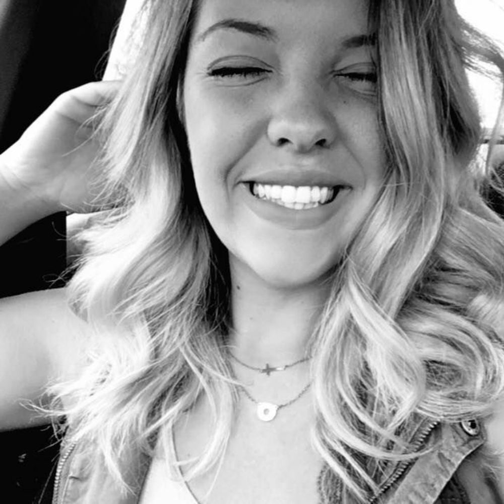 Meet your Posher, Madalyn